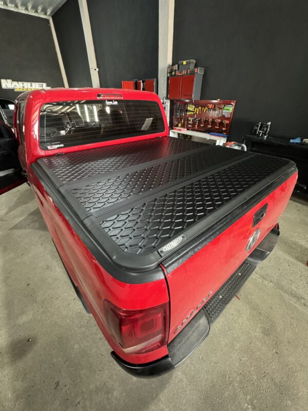 Tapa rigida Steeltiger