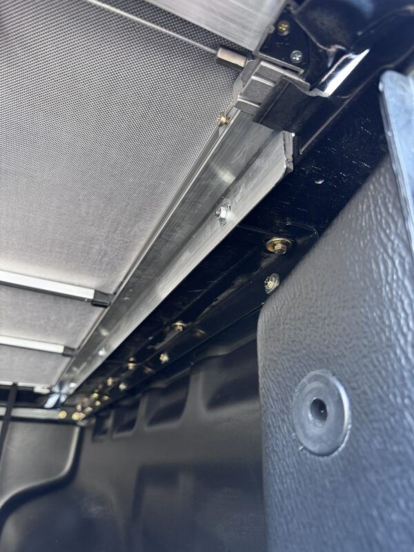 Lona Flash cover Force