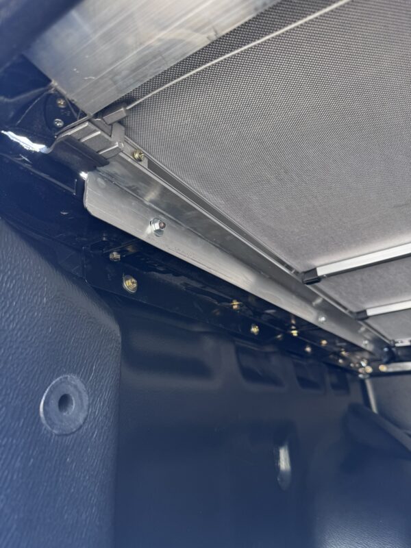 Lona Flash cover Force