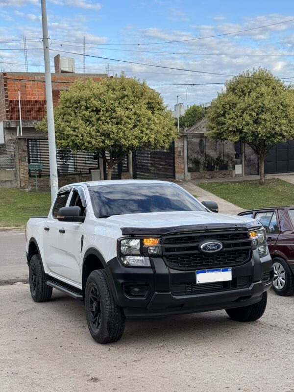 Estribos Steeltiger Blacktrend punteras acero
