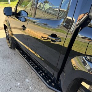 Estribos Steeltiger Blacktrend punteras plasticas