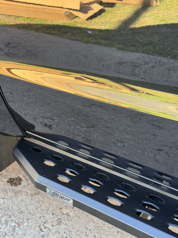 Estribos Steeltiger Blacktrend punteras plasticas