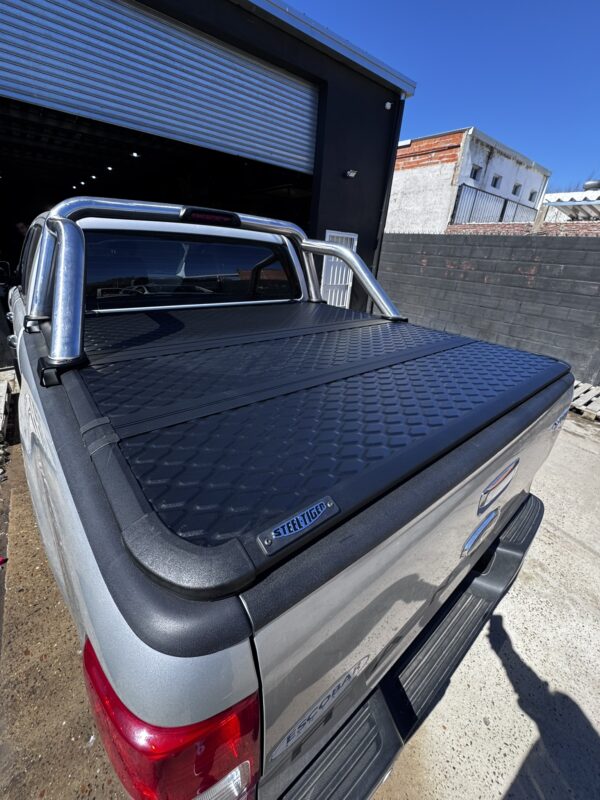 Tapa rigida Steeltiger