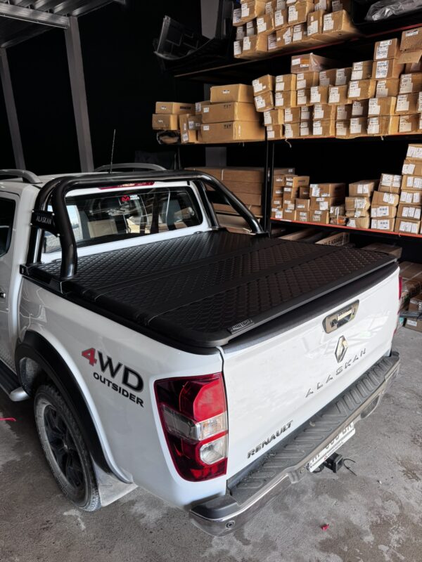 Tapa rigida Steeltiger