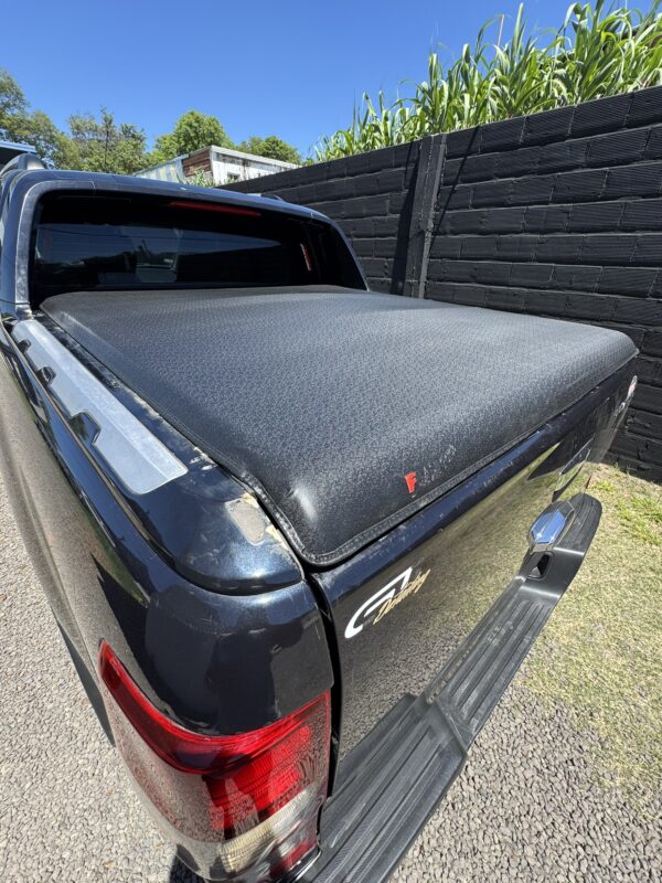 Lona Flash cover Force