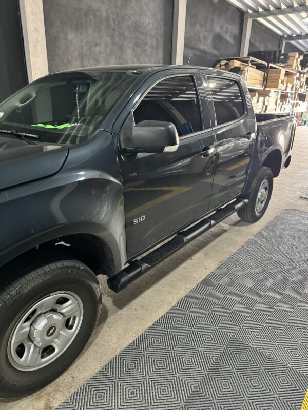 Estribos G4 negros Bepo