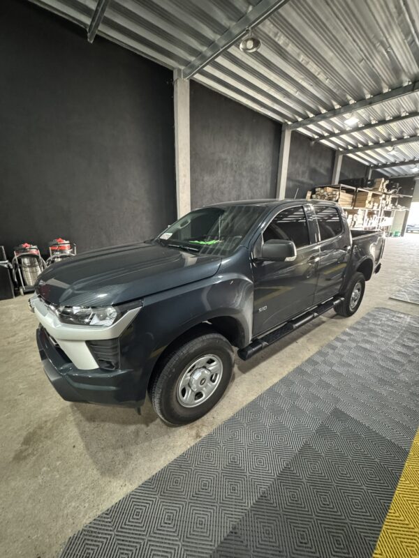 Estribos G4 negros Bepo