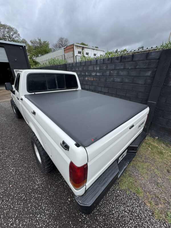 Lona Flash cover Force F100