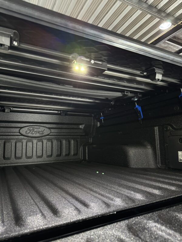 Tapa rígida Steeltiger