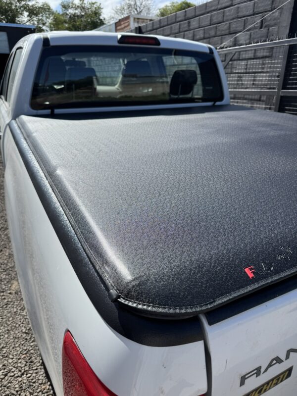 Lona Flash cover Roller