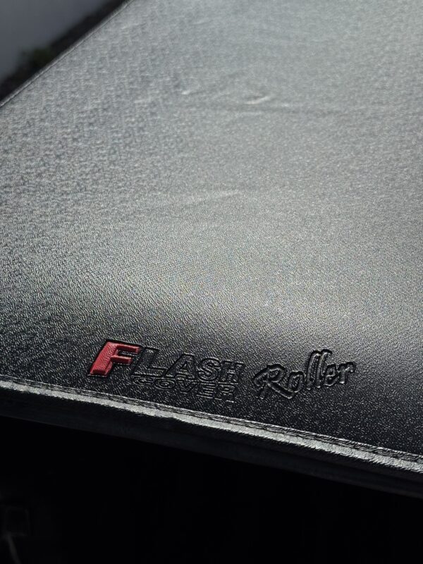 Lona Flash cover Roller