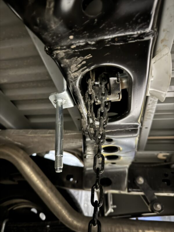 Traba de auxilio Steeltiger