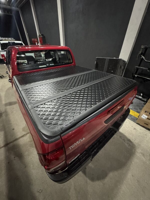 Tapa rigida Steeltiger