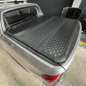 Tapa rigida Steeltiger