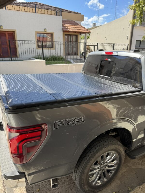 Tapa rígida Steeltiger