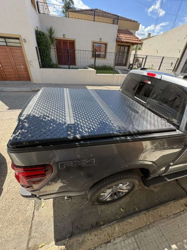 Tapa rígida Steeltiger