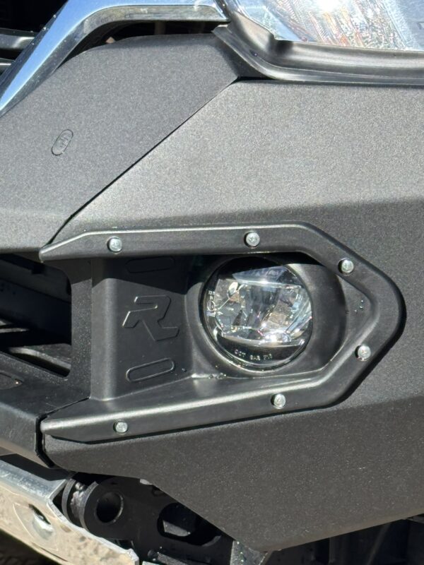 Bumper delantero Rhino Alaskan