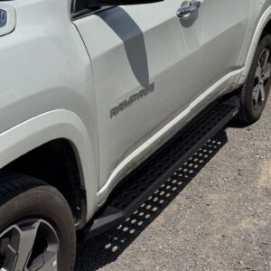 Estribos Steeltiger Blacktrend punteras de plastico