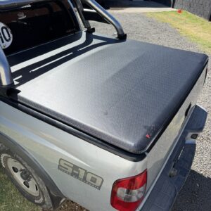 Lona Flash cover Force