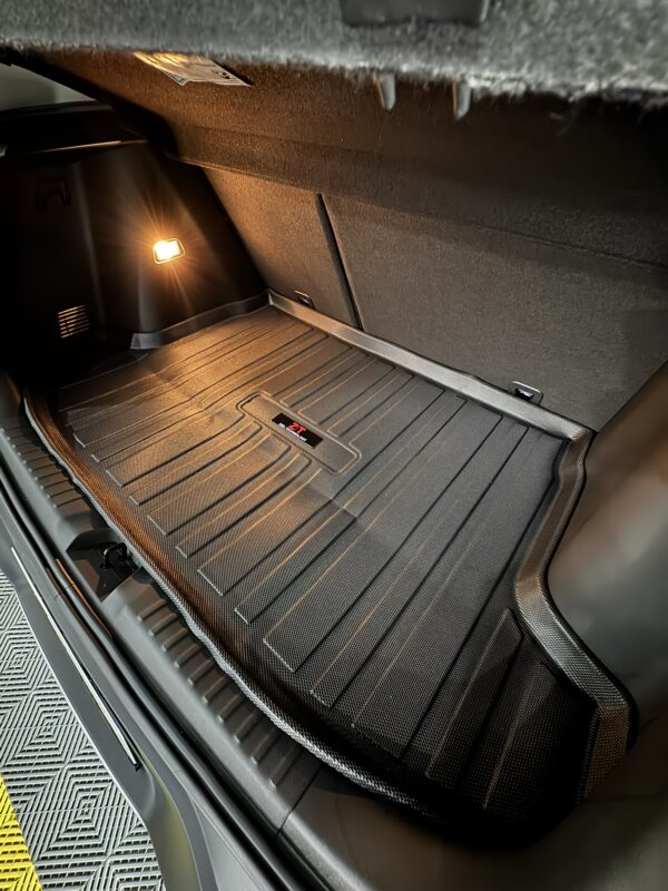 Alfombras termo formadas Ziel Technology baul Tracker