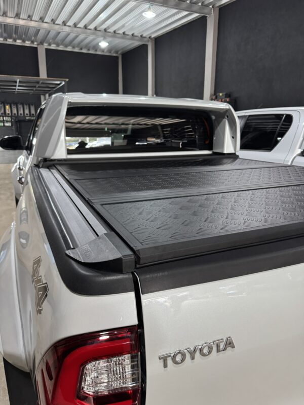 Tapa rigida Srx c/aleron Kraken