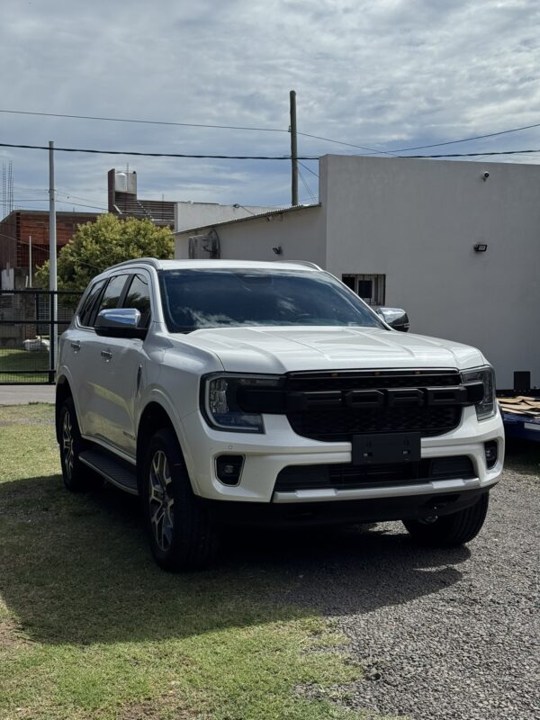 Parrilla tipo Raptor Everest