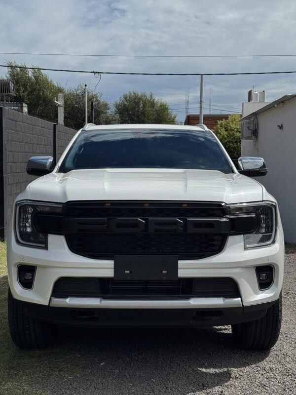 Parrilla tipo Raptor Everest